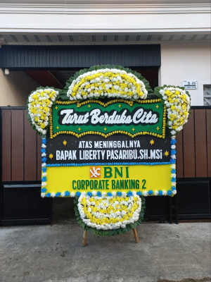 Papan Bunga Duka di Sentul